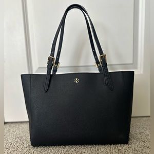 Tory Burch Tote with gold detail Color: Navy Blue